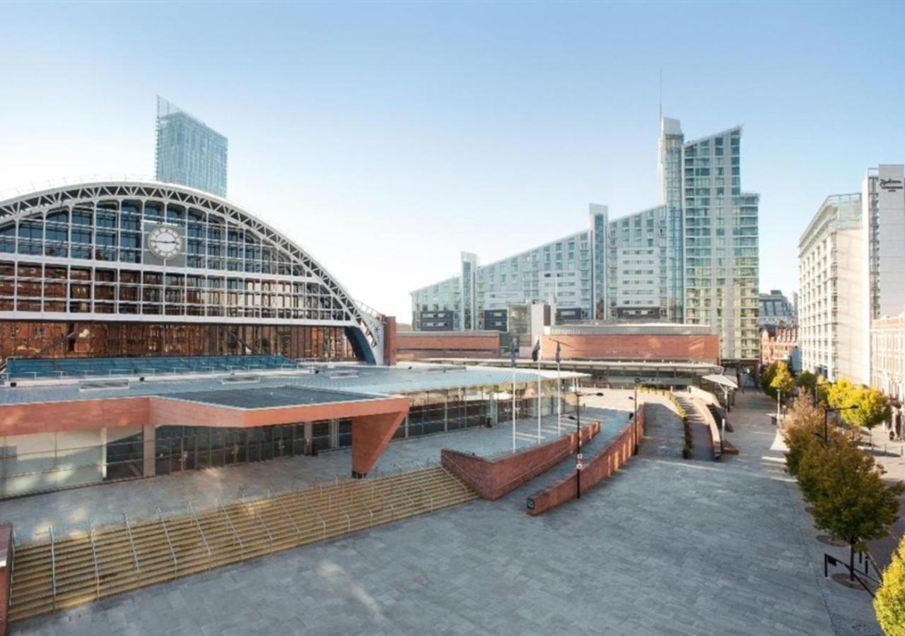 The Middlewood Plaza Suite - By Parydise Properties - Business Or Leisure Stays, Central Location, Sleeps 4, Salford Manchester Zewnętrze zdjęcie