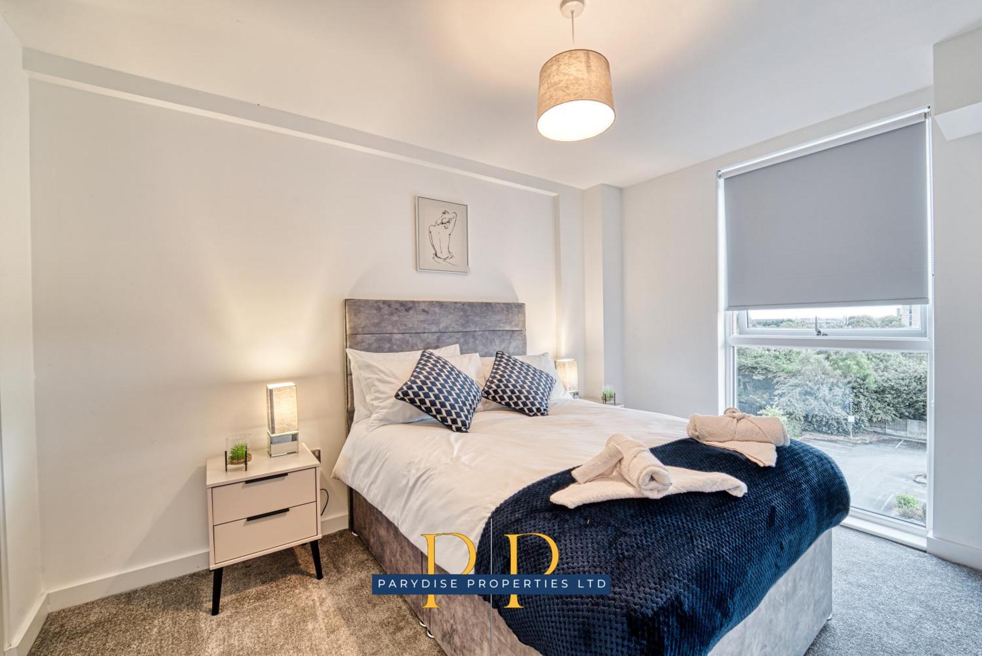 The Middlewood Plaza Suite - By Parydise Properties - Business Or Leisure Stays, Central Location, Sleeps 4, Salford Manchester Zewnętrze zdjęcie